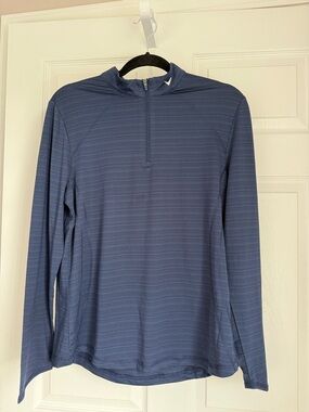 Women’s Callaway Quarter-Zip Performance Pullover - Navy Striped